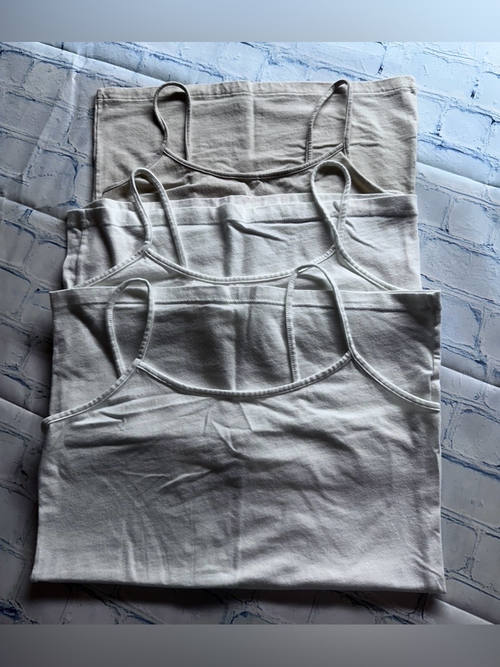 #B-3 No Boundaries Women's Tank Top Lot of 3 in White and Light Tan